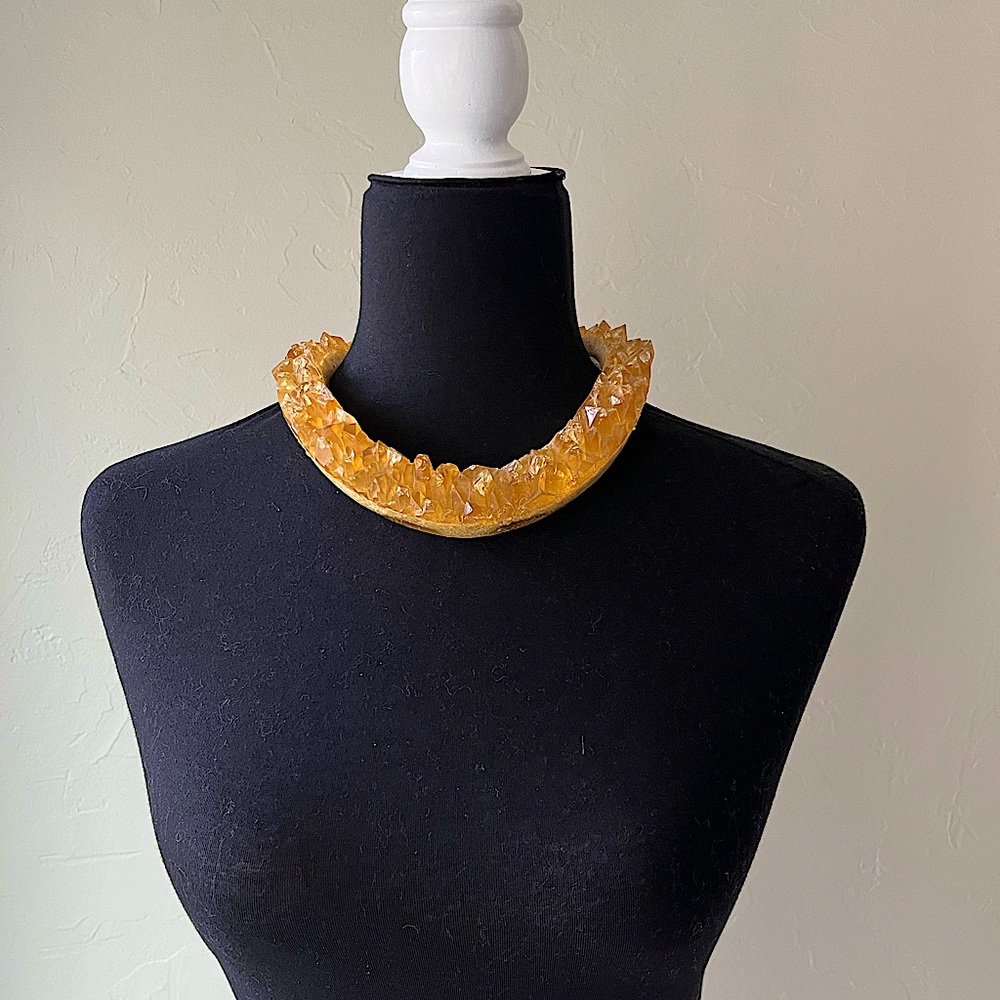AMAZING ALEXIS BITTAR JAGGED COLLAR GOLD LUCITE NECKLACE